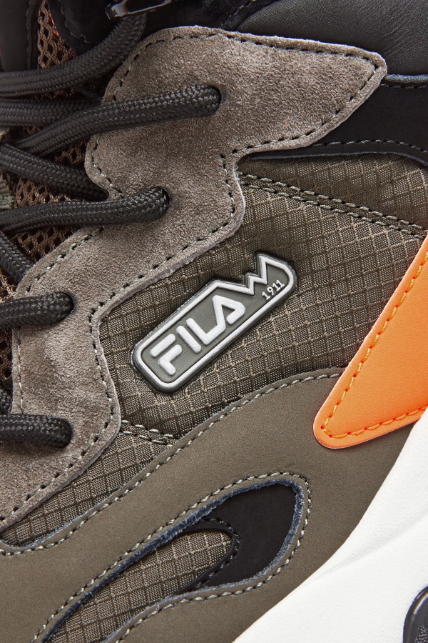 Tarmac-Black-Orange Men\'s Ray Tracer TR 2 Mid Fila